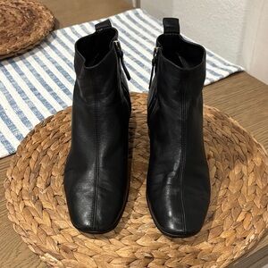 Everlane Black Leather Ankle Booties